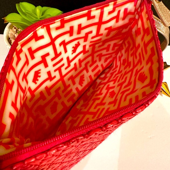 Elaine Turner Pink Woven Clutch/Cosmetic Pouch/Wristlet - Picture 9 of 9